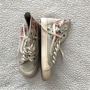 Leila Floral Vans